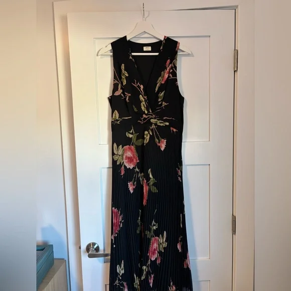 Artizia Wilfred Black Floral Pleated Maxi Dress with Pink Roses Sz. 8 - Picture 1 of 3